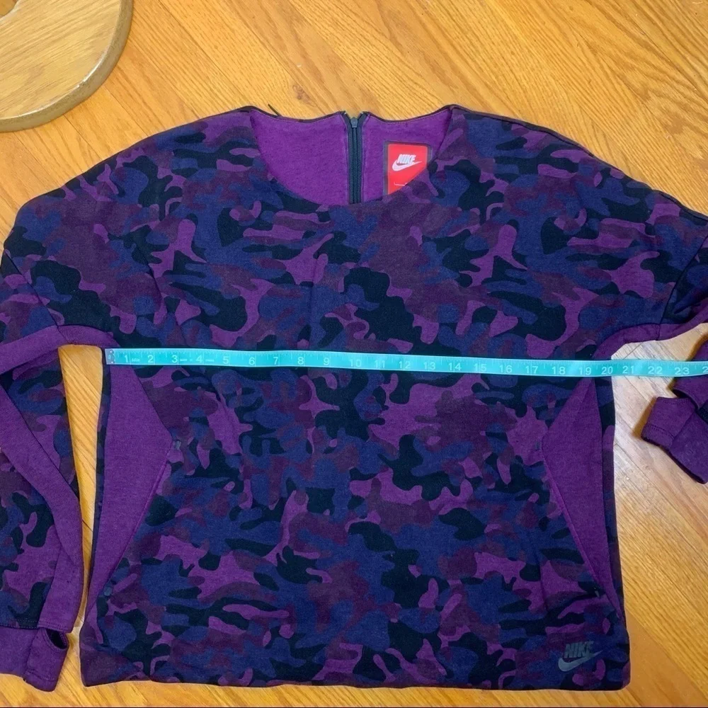 Nike Purple Camo Fleece‎ Crew Neck Sweatshirt A6
